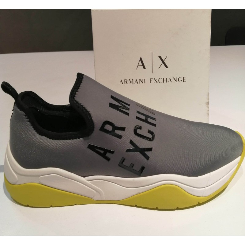 Buty XDX021 XV116 00007 Armani Exchange